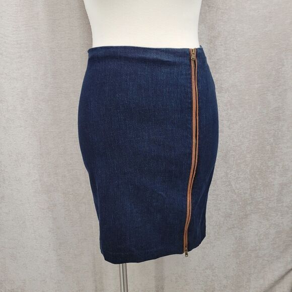 Lauren Ralph Lauren Denim Pencil Skirt with Zippered Slit and Lamb Leather Trim - Picture 4 of 13